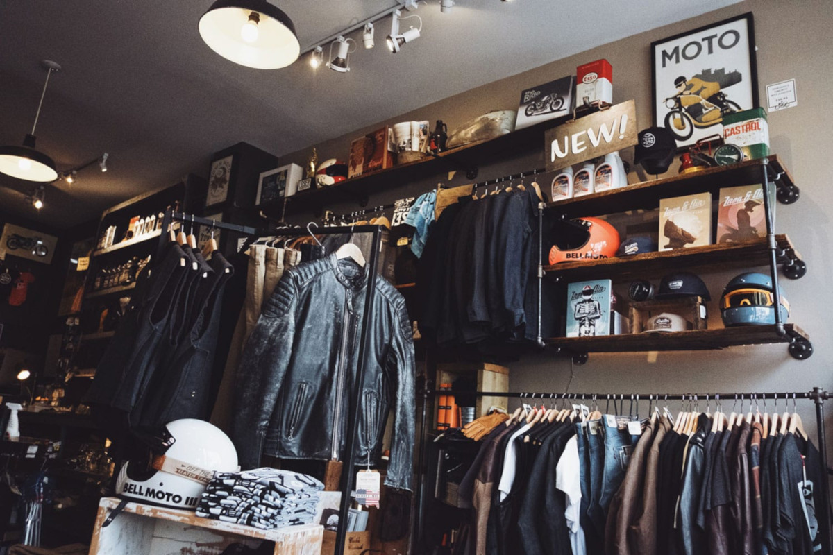 Profesjonalny sklep motocyklowy – części, odzież i akcesoria dla każdego motocyklisty